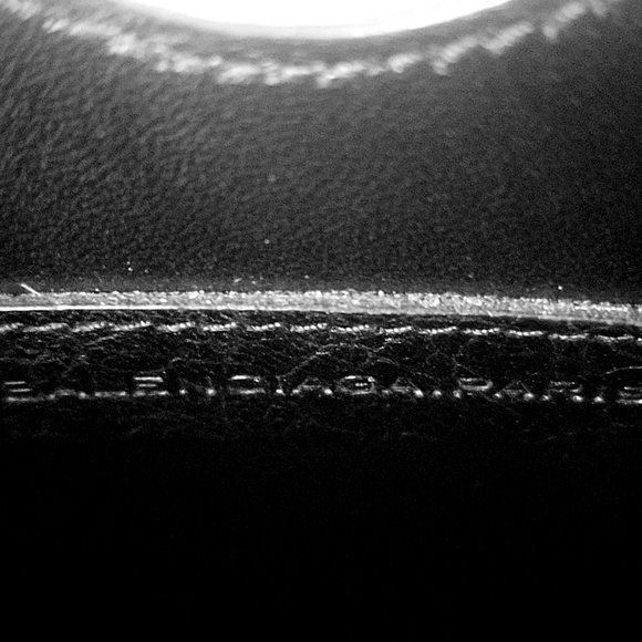 BALENCIAGA ARENA BLACK TABLET CASE BRAND NEW - Picture 4 of 4